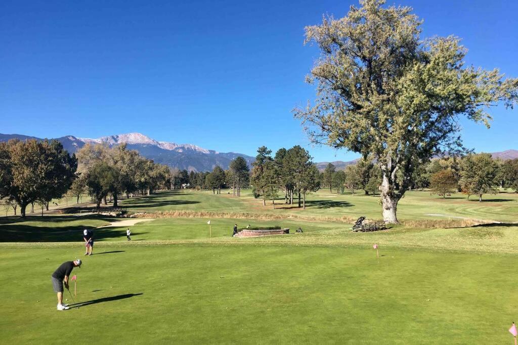 Charming Remodeled Golf Course Area Home Colorado Springs Kültér fotó